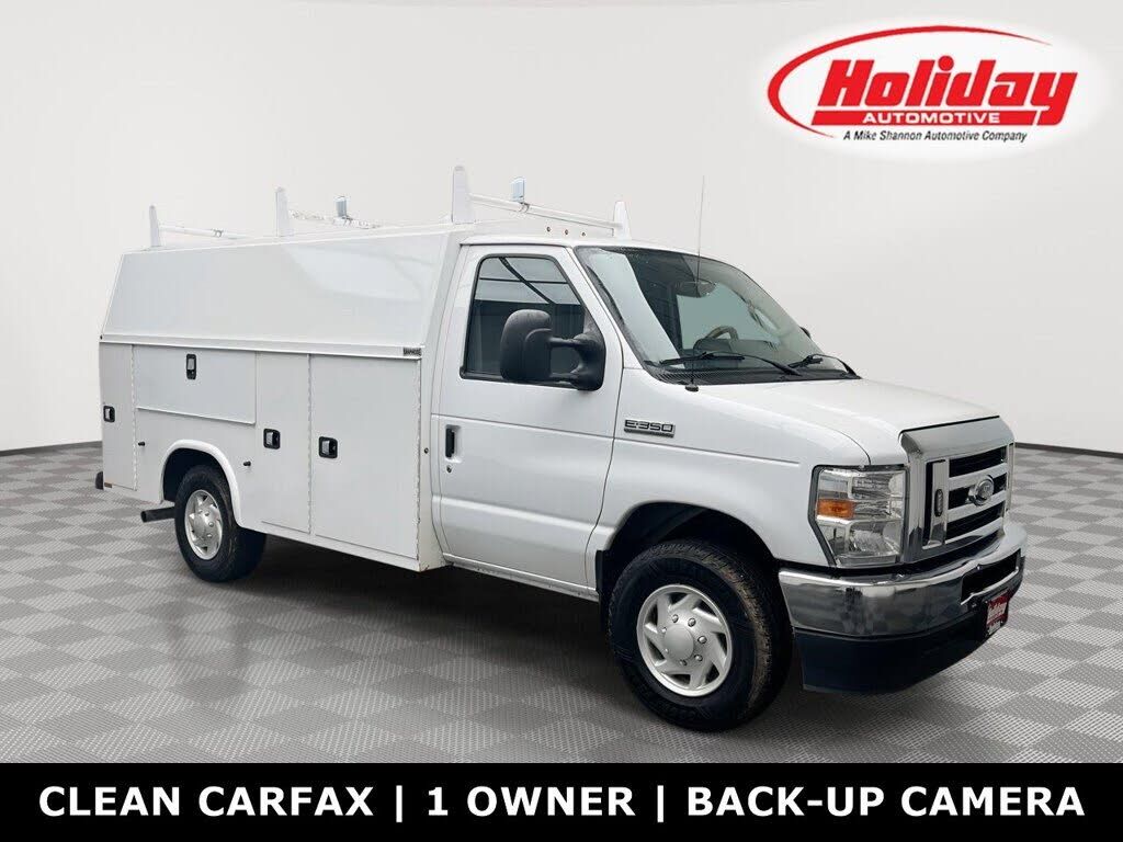 2022 FORD E-350