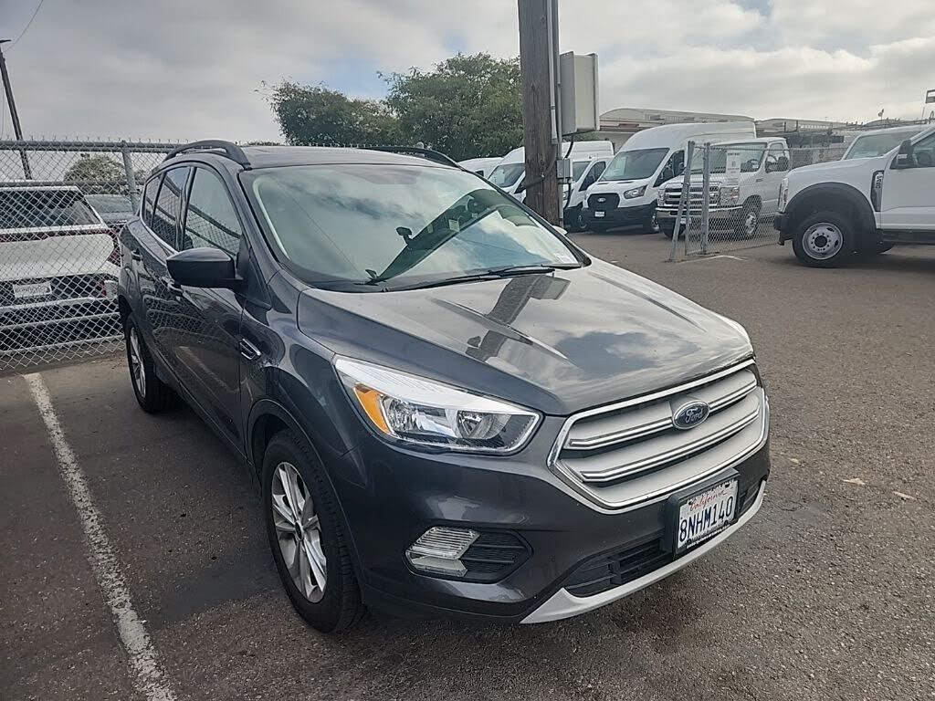 2018 FORD Escape