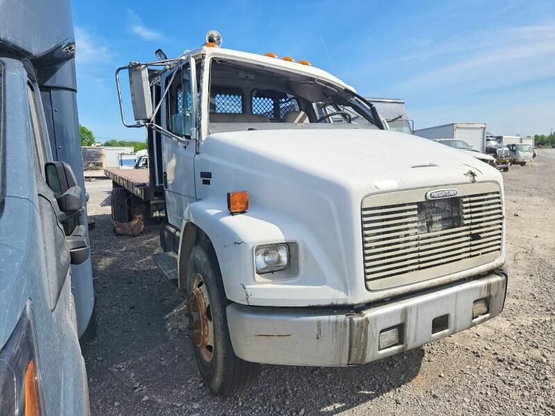 2000 FREIGHTLINER FL70