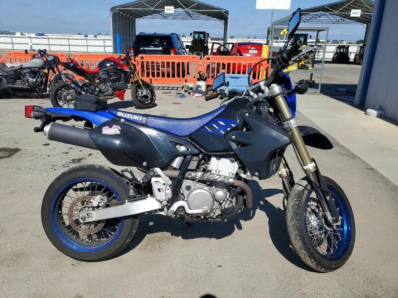 2023 SUZUKI DR-Z400SM