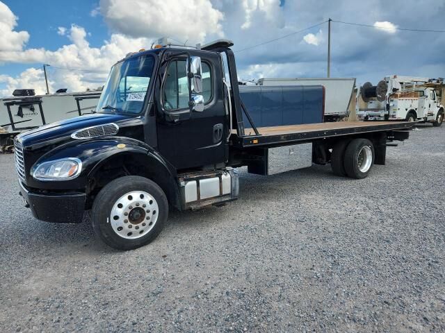 2015 FREIGHTLINER M2