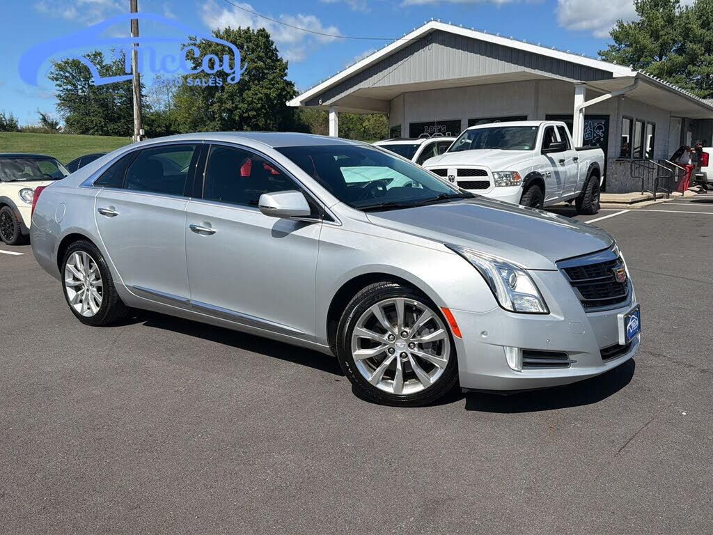 2017 CADILLAC XTS