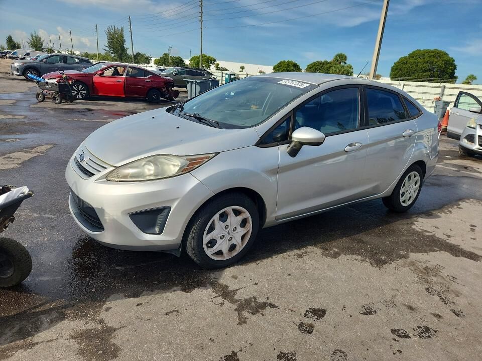 2012 FORD Fiesta