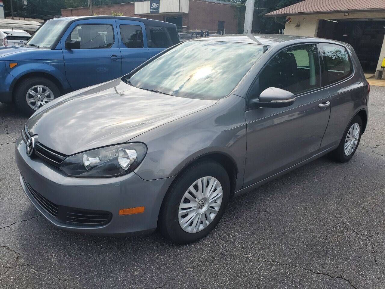 2011 VOLKSWAGEN Golf