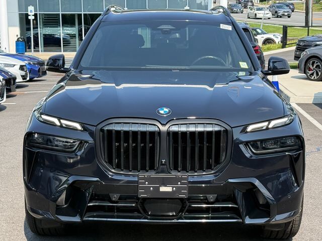 2024 BMW X7
