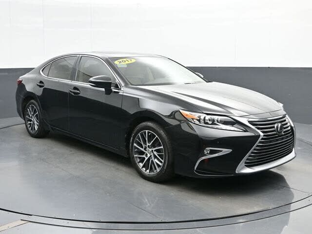 2017 LEXUS ES
