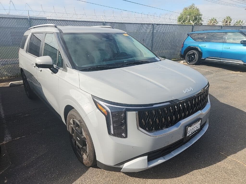 2025 KIA Carnival