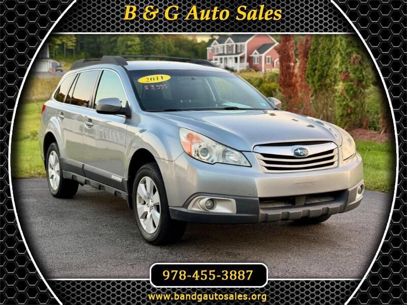 2011 SUBARU Outback