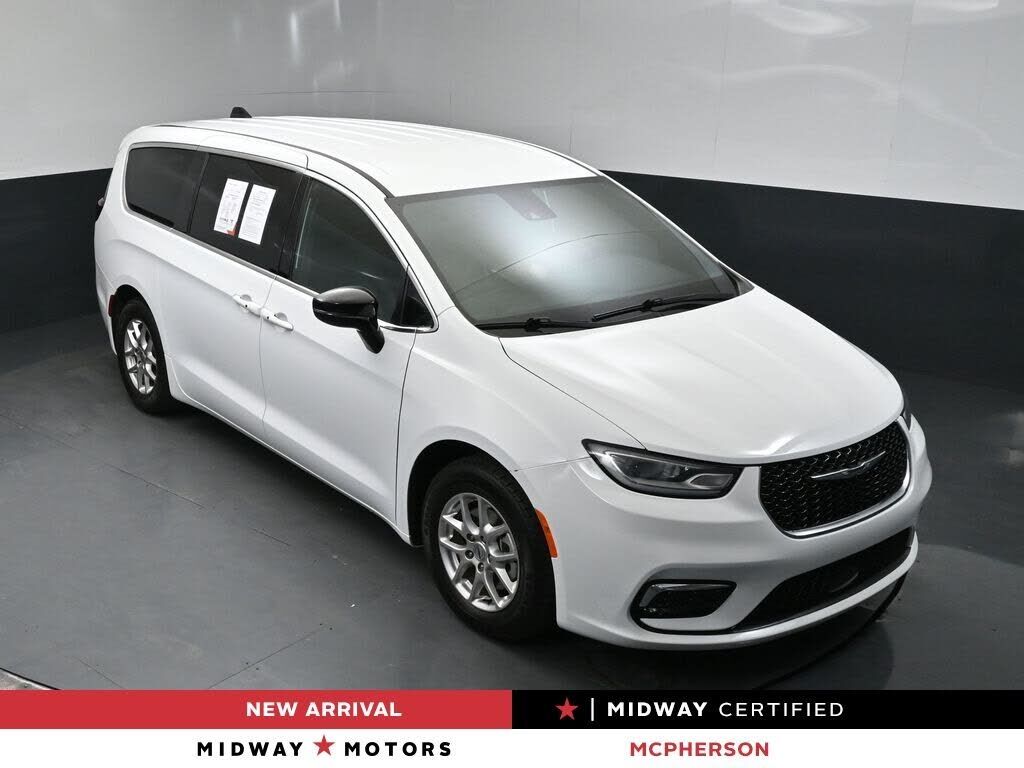 2025 CHRYSLER Pacifica