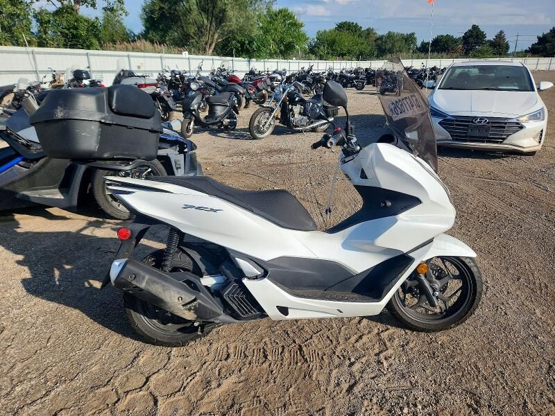 2022 HONDA PCX
