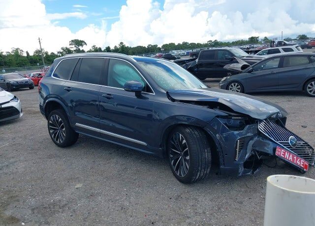 2025 VOLVO XC90