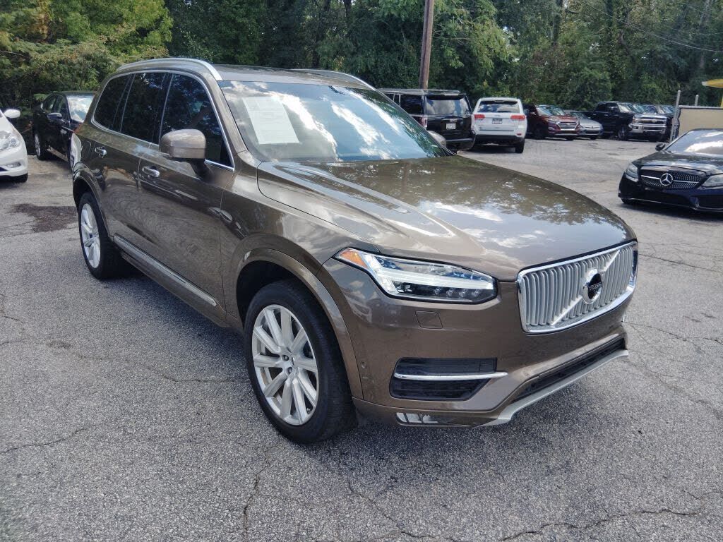 2017 VOLVO XC90