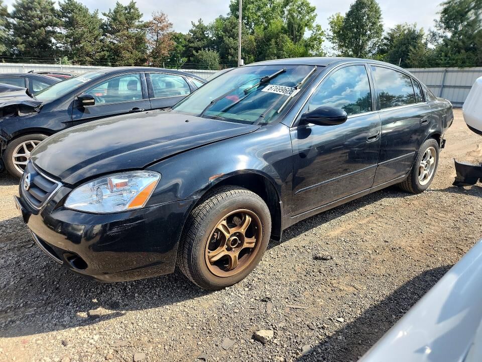 2004 NISSAN Altima