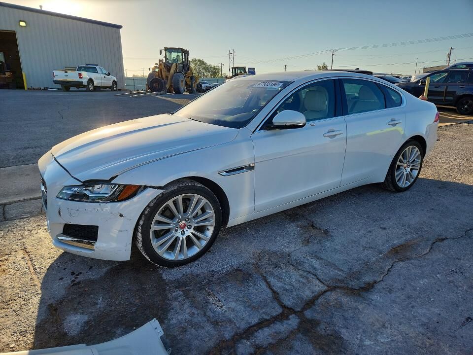 2019 JAGUAR XF