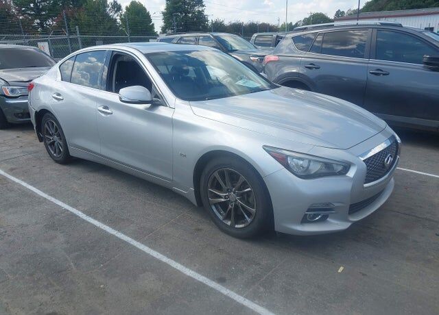 2017 INFINITI Q50