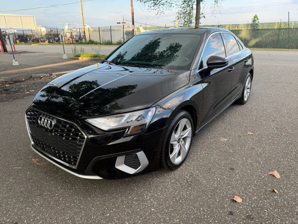 2022 AUDI A3