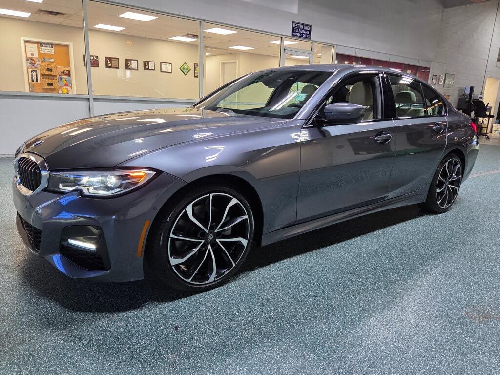 2021 BMW 330i
