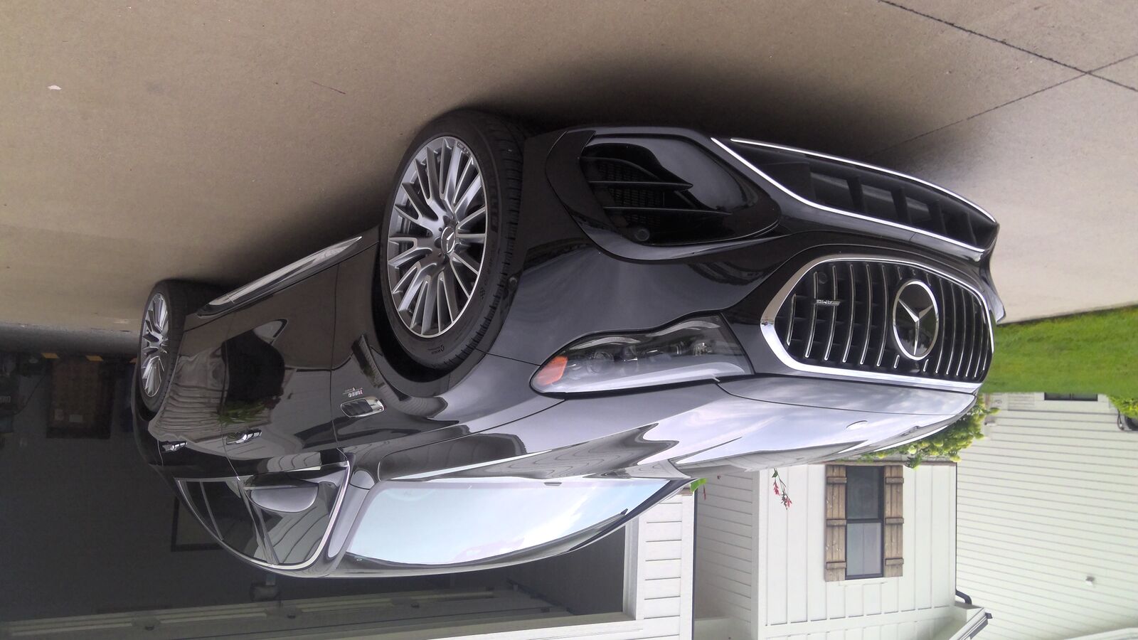 2025 MERCEDES-BENZ E-Class