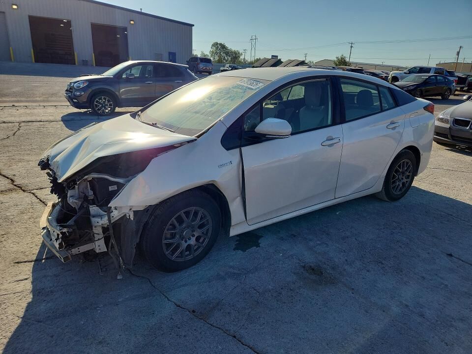 2019 TOYOTA PRIUS