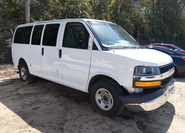 2017 CHEVROLET Express