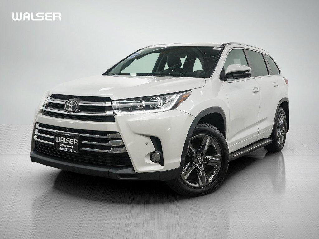 2017 TOYOTA Highlander