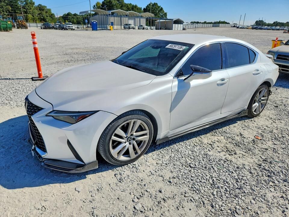2021 LEXUS IS