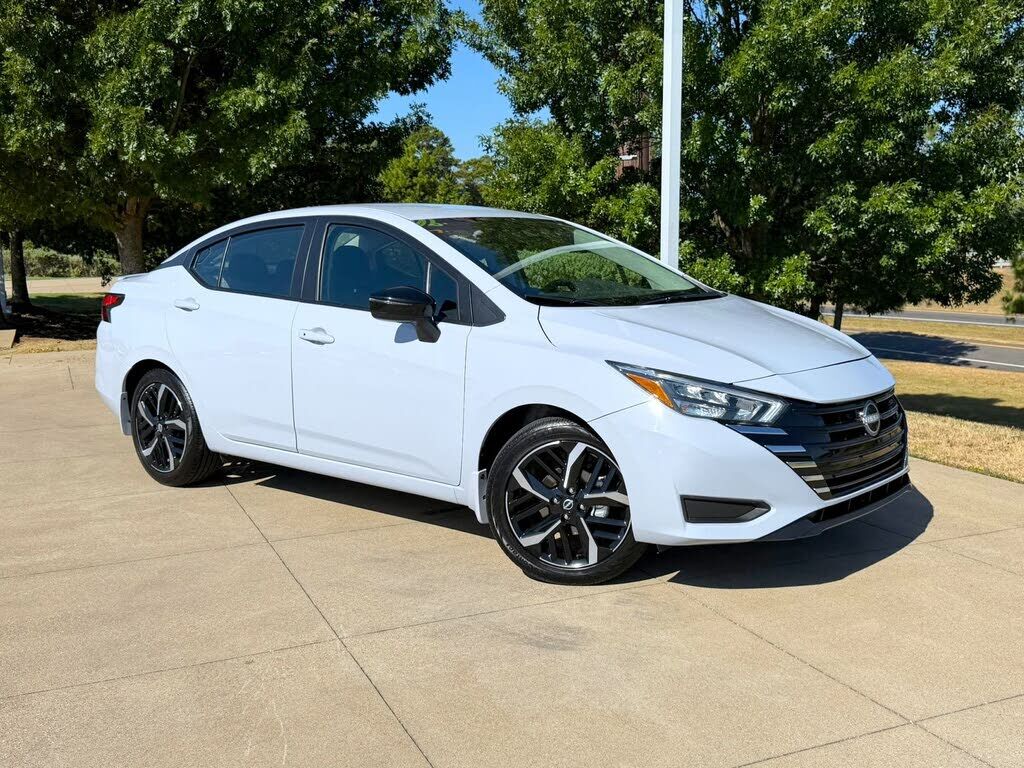 2025 NISSAN Versa