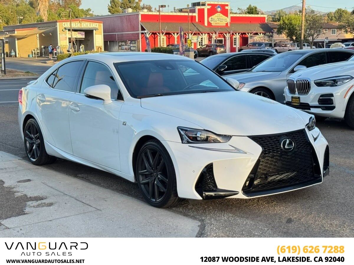 2018 LEXUS IS