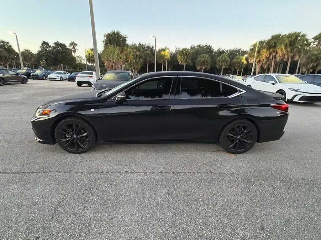 2024 Lexus ES