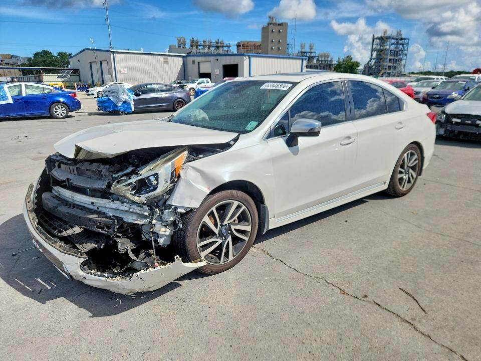 2017 SUBARU Legacy