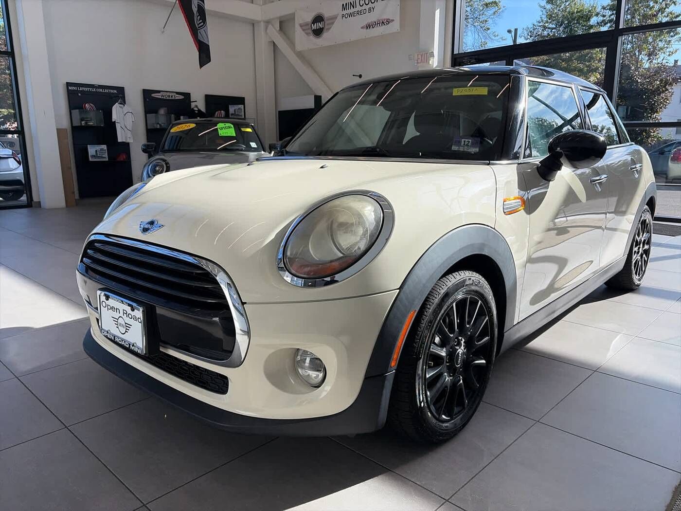 2017 MINI Cooper