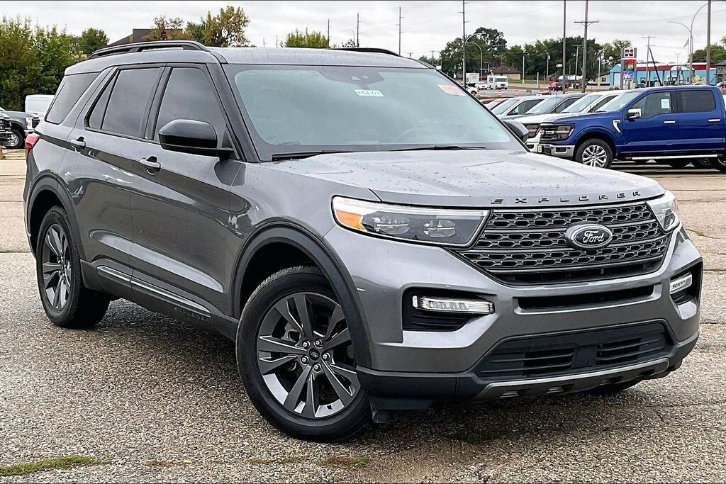 2023 FORD Explorer