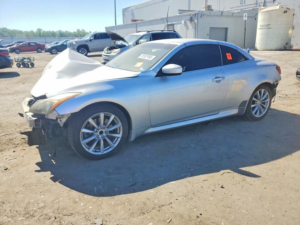 2011 INFINITI G37
