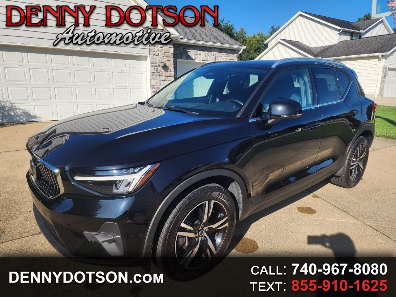 2023 VOLVO XC40