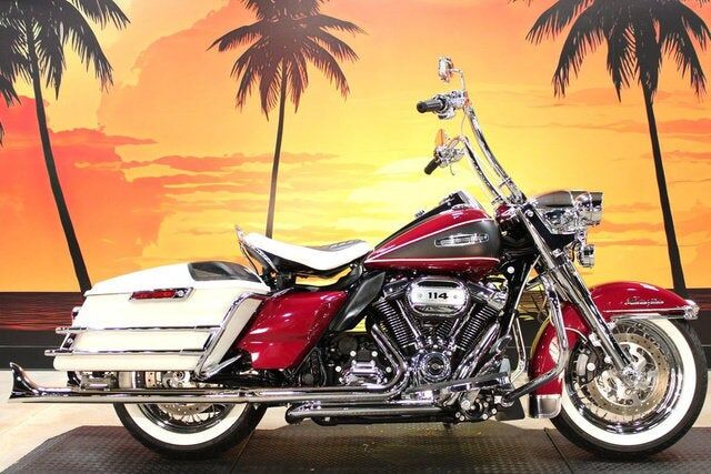 2023 HARLEY DAVIDSON FLH