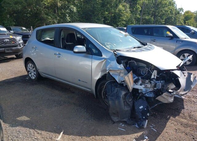 2013 NISSAN Leaf