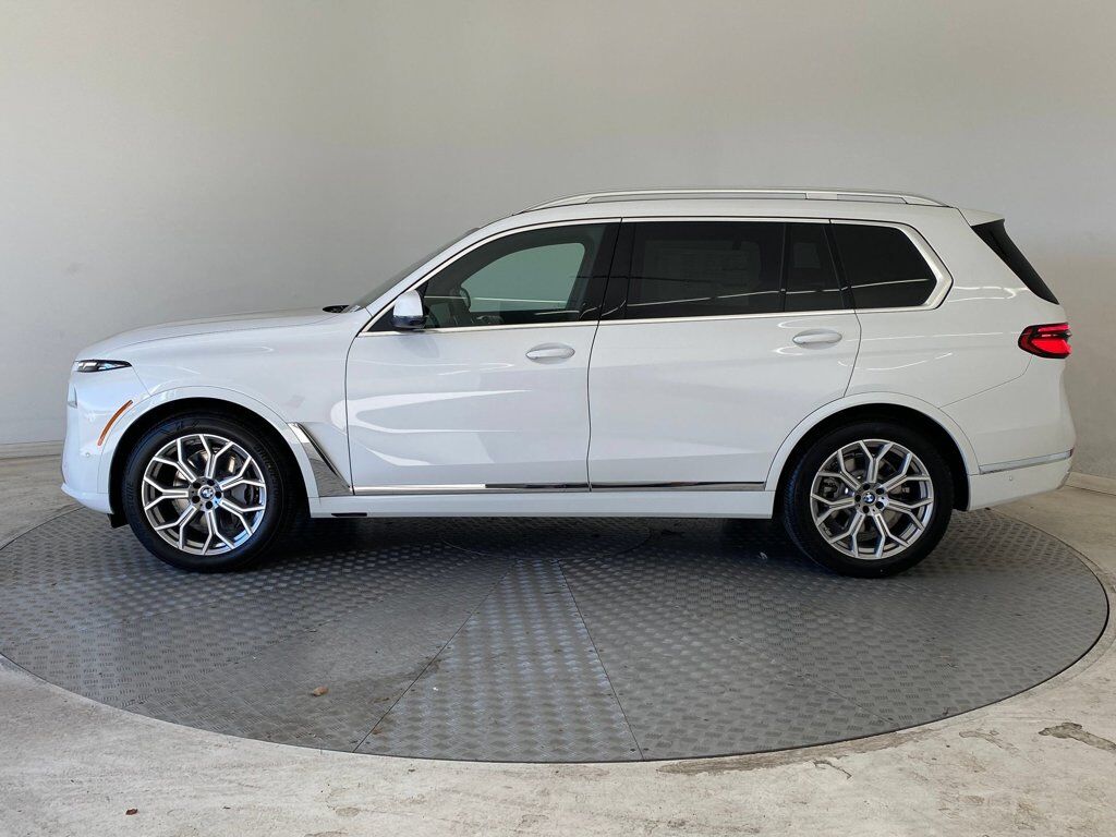 2026 BMW X7