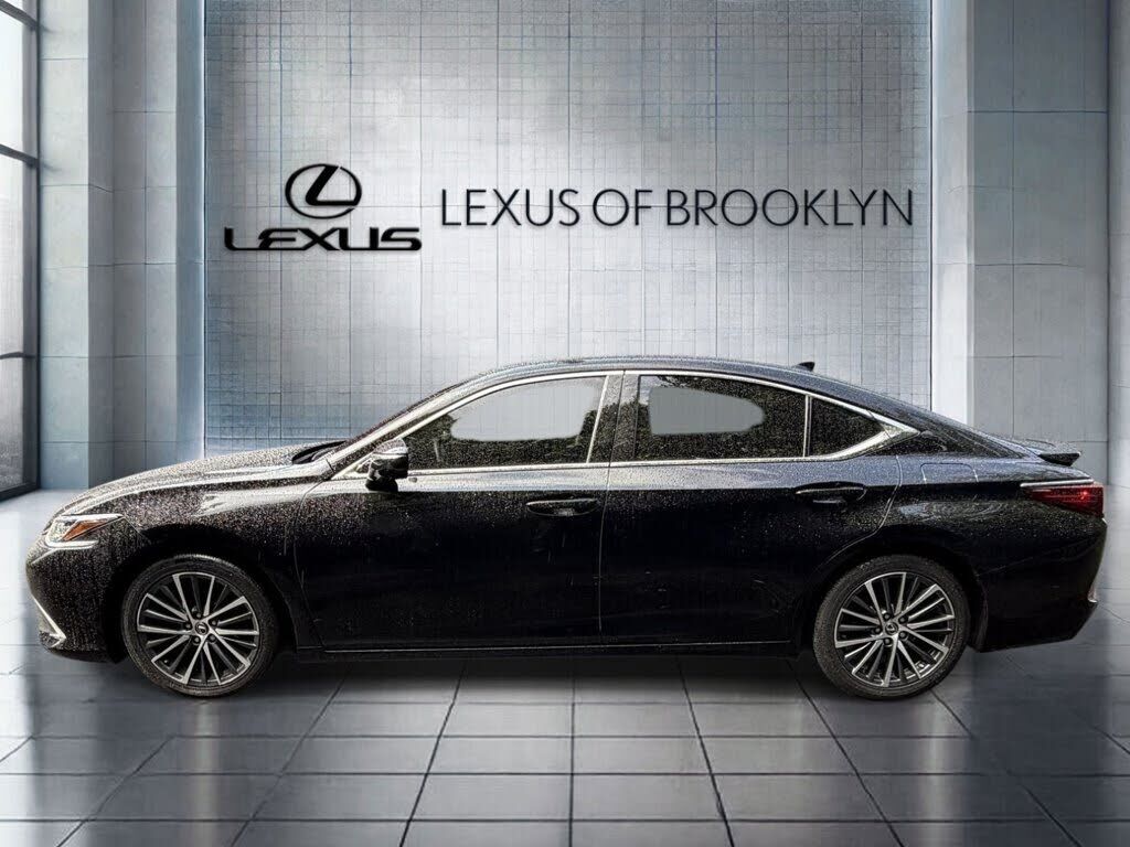 2023 Lexus ES