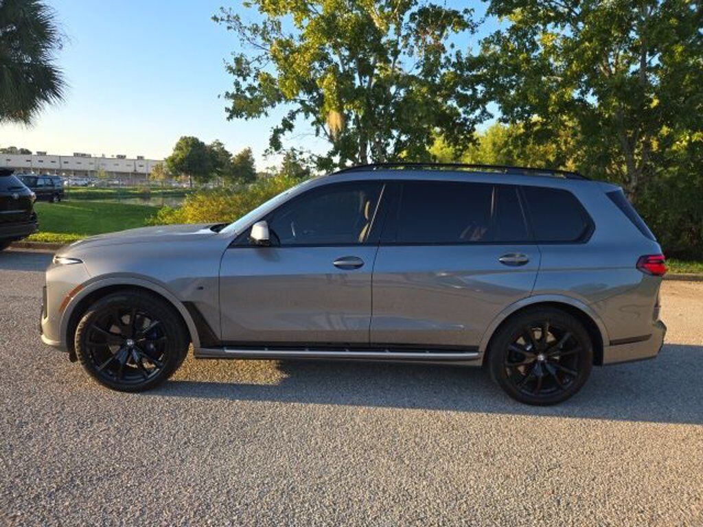 2024 BMW X7