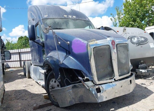 2012 KENWORTH T7 Series