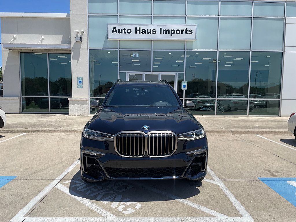 2022 BMW X7