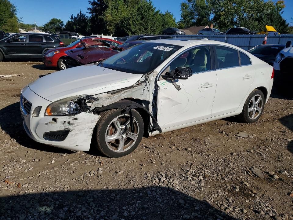 2013 VOLVO S60