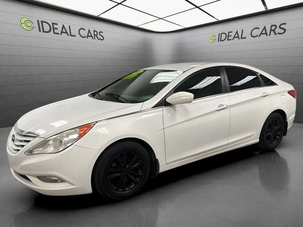 2013 HYUNDAI Sonata