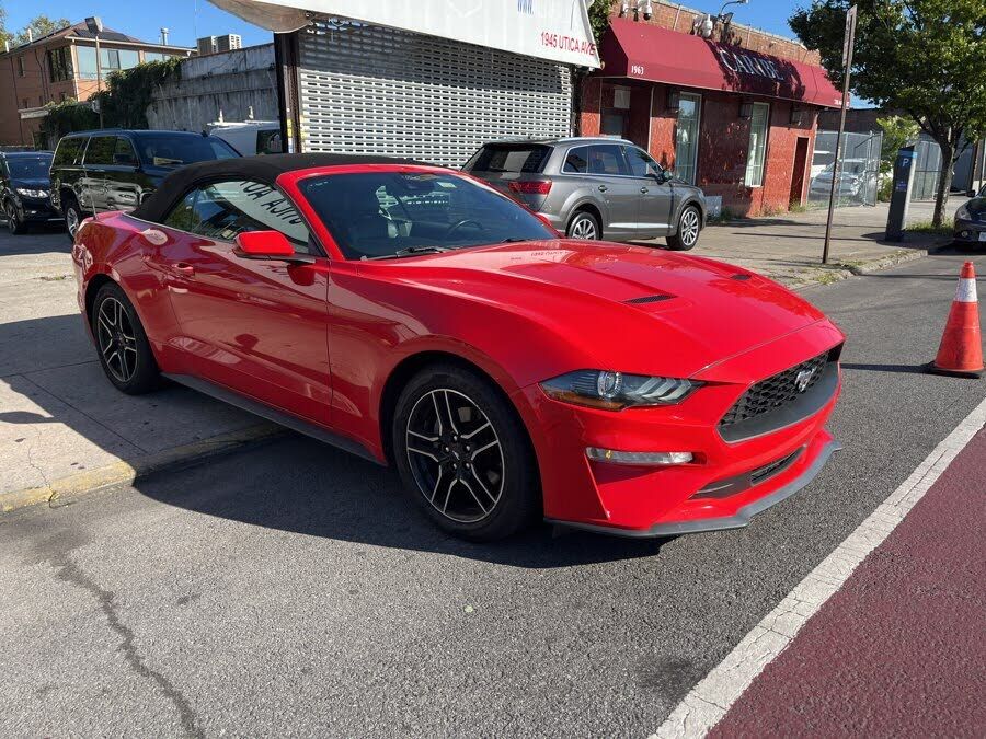 2021 FORD Mustang