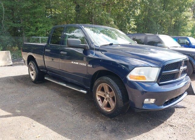 2012 DODGE Ram