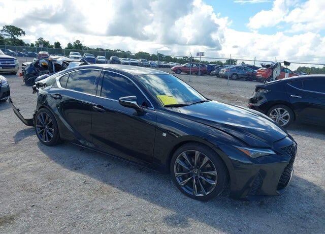 2021 LEXUS IS