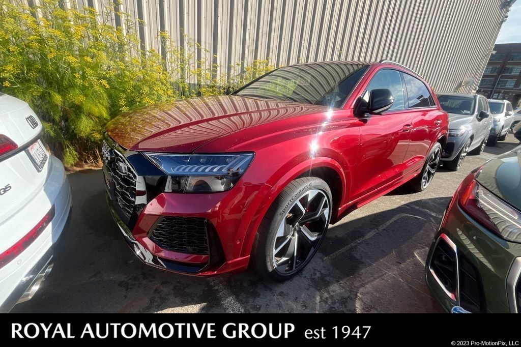 2022 AUDI RS Q8