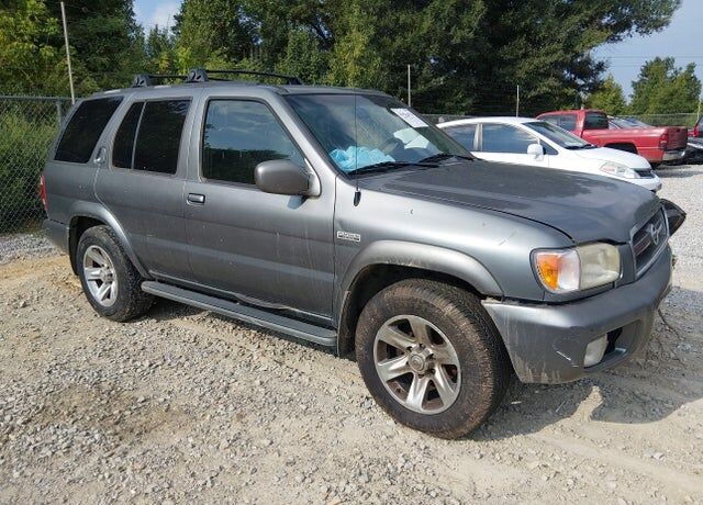 2004 NISSAN Pathfinder
