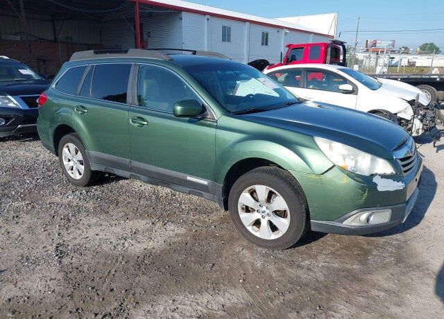 2012 SUBARU Outback