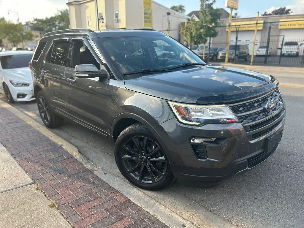 2018 FORD Explorer